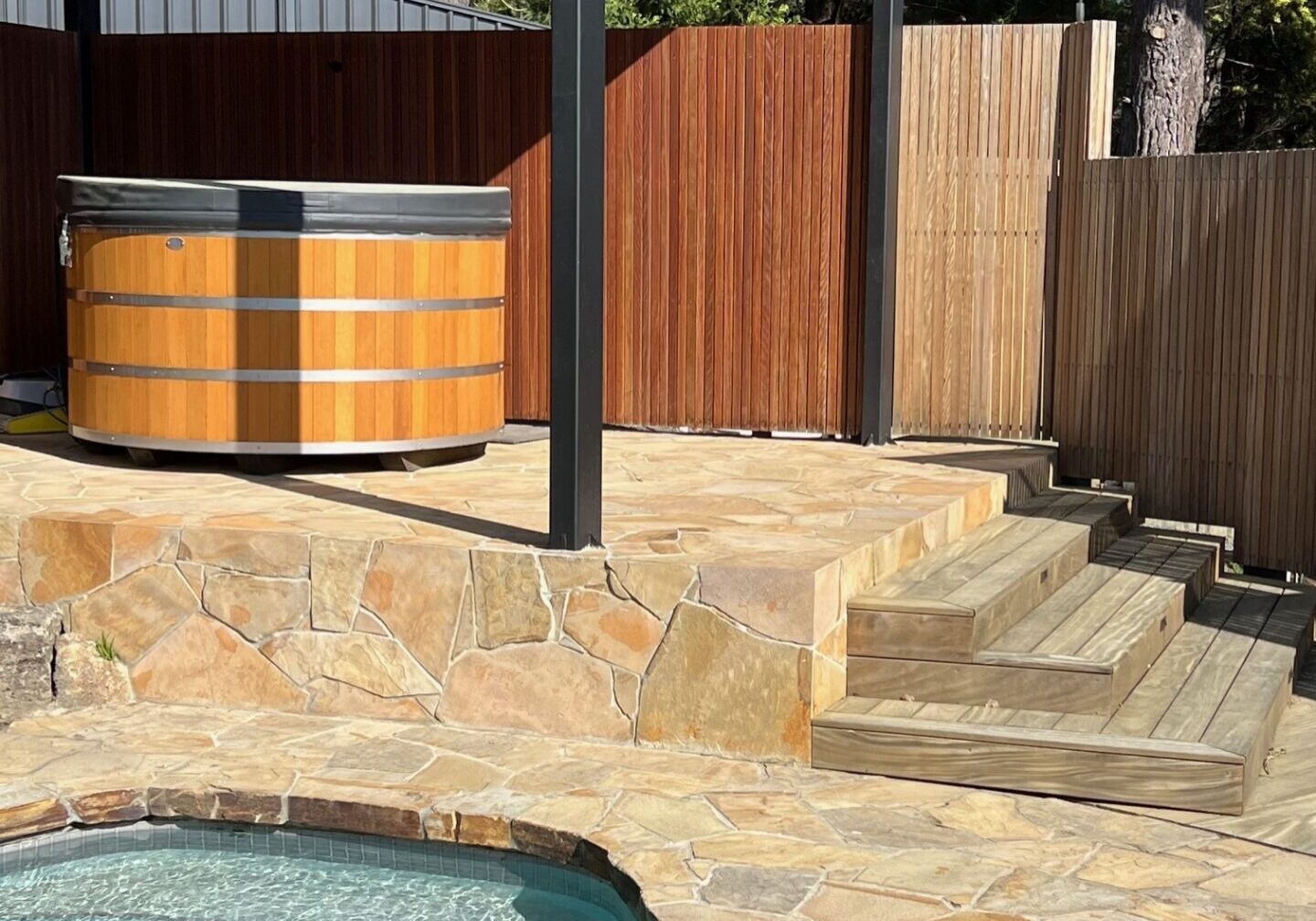 Castlemaine paving in Donvale